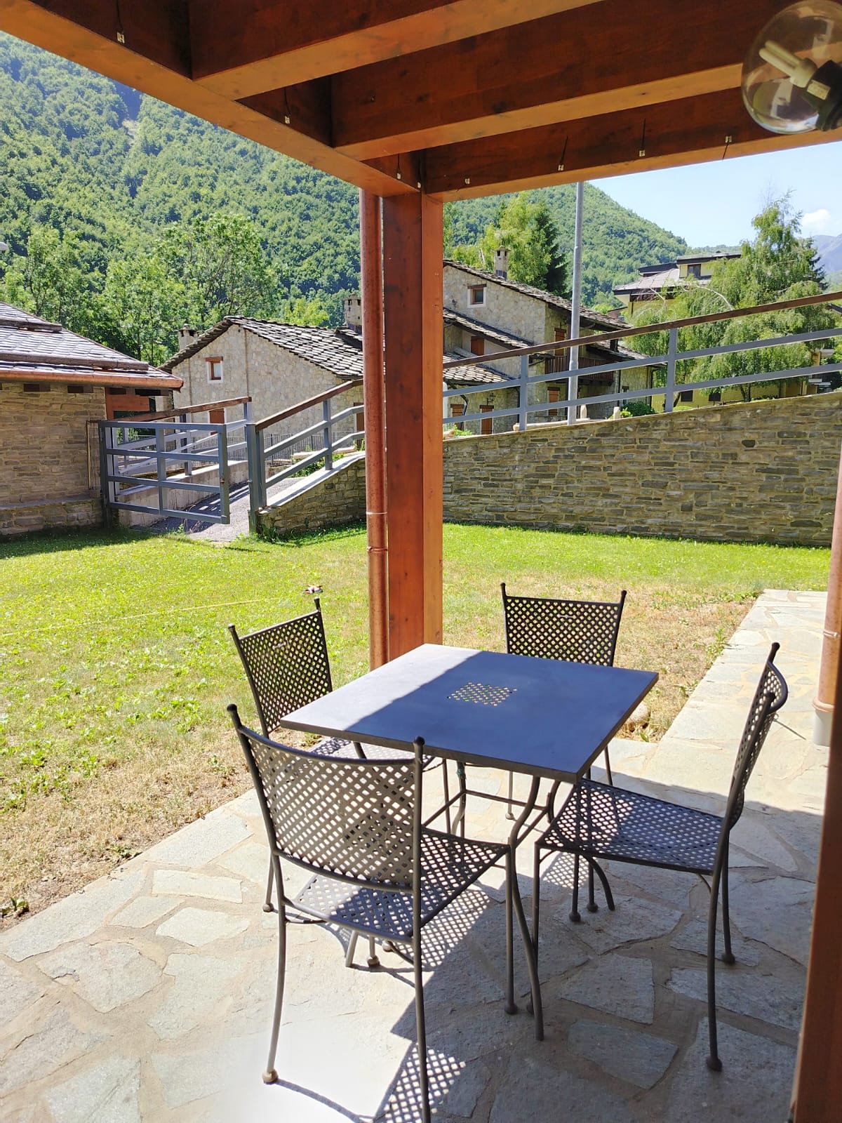 229 Trilo